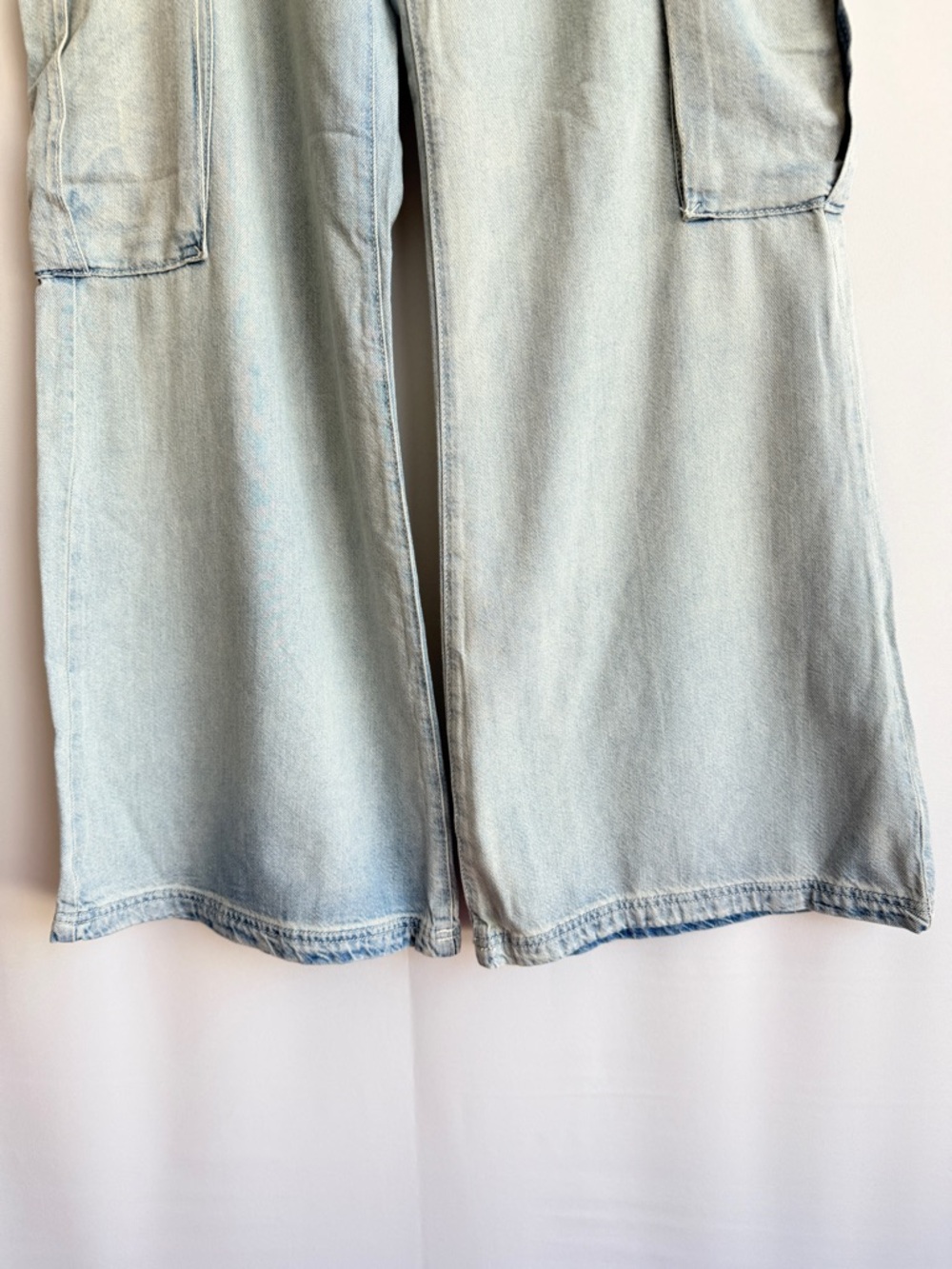 Pilcro Wide-Leg Cargo Jeans High-Rise Size 30 – Wanda Wash Lyocell Blend - Picture 7 of 11